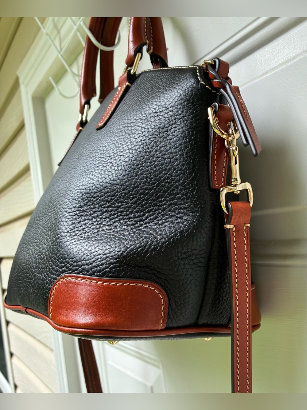Dooney & Bourke Leather Pebble Grain Domed Satchel Shoulder Bag Black Brown - Picture 15 of 16
